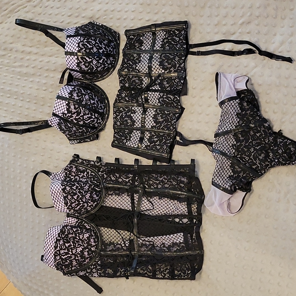 4 - Piece Victoria Secret Set - Light Purple, Lace, Vinyl, Seer - Very Sexy